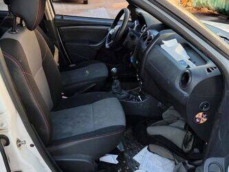 2017-dacia-duster-1427938-45756034