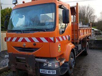 صورة ل شاحنات 2001 رينو Midlum