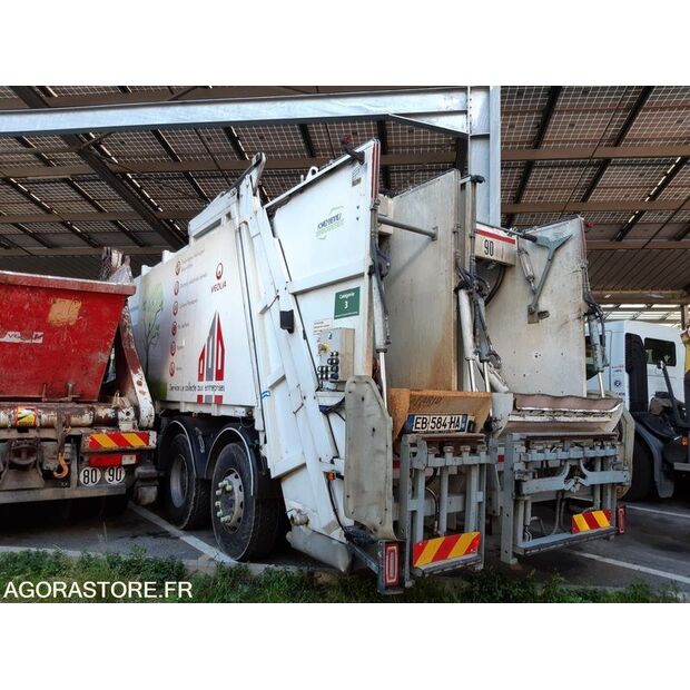 2016 Renault D WIDE-45756142