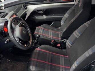 2016-peugeot-108-1427952-45756180