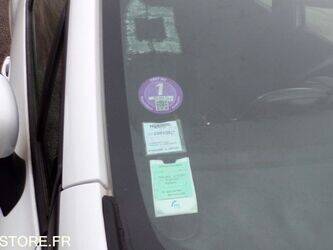 2015-renault-clio-1427964-45756301