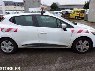 2015-renault-clio-1427964-45756302
