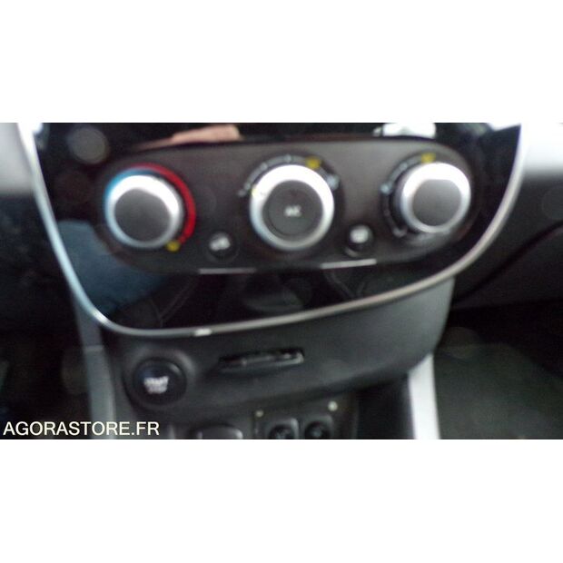 2015 رينو Clio-45756307