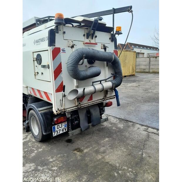 2014 سكاراب Minor-45756325