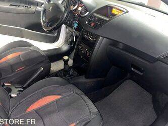 2010-peugeot-207-1427968-45756340