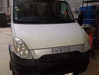 2013-iveco-daily-65c17-1427969-45756343