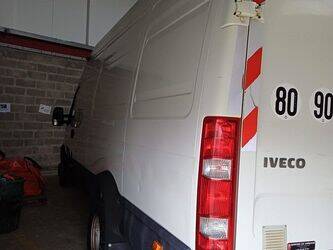 2013-iveco-daily-65c17-1427969-45756345