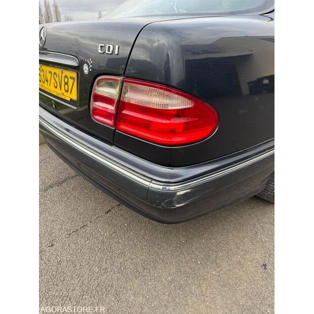 1999 Mercedes-Benz E220-45756368