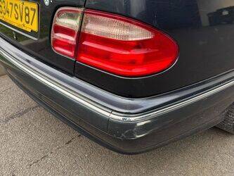 1999-mercedes-benz-e220-1427972-45756368