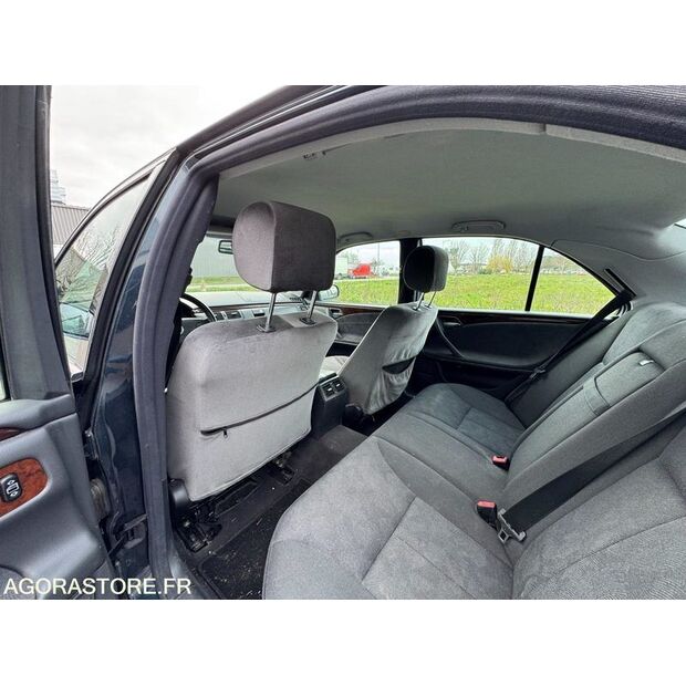 1999 Mercedes-Benz E220-45756375