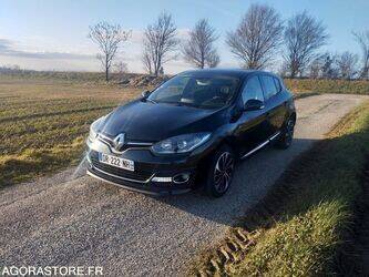 2015-renault-megane-1427979-45756468