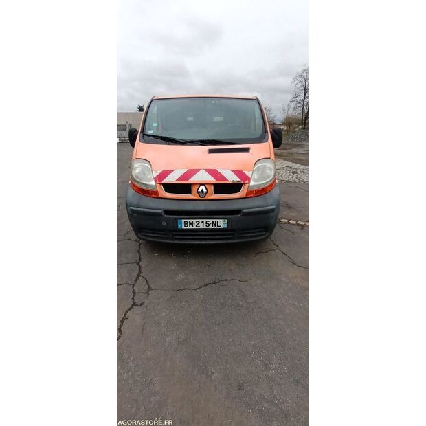 2004 رينو Trafic-45756506