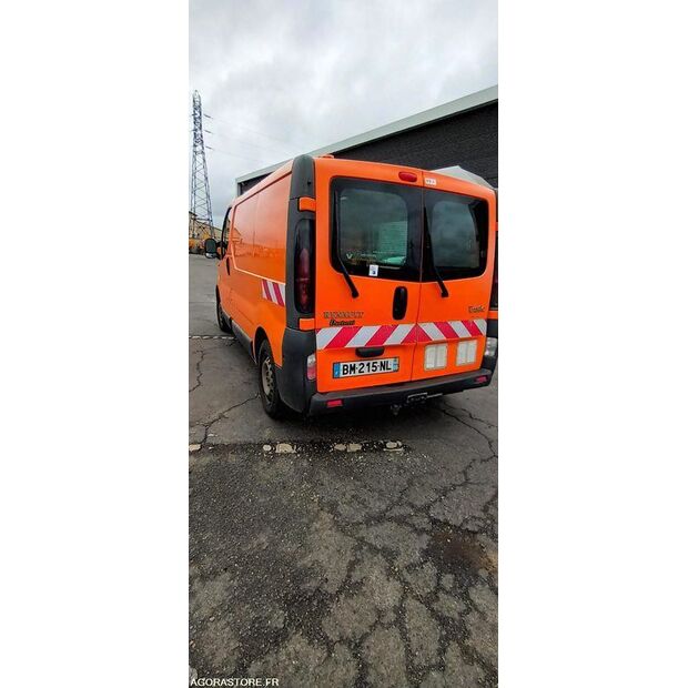 2004 رينو Trafic-45756507