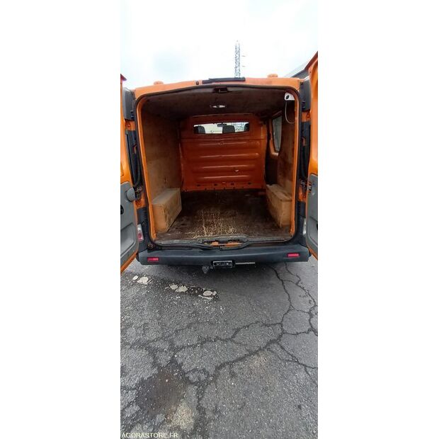 2004 Renault Trafic-45756511