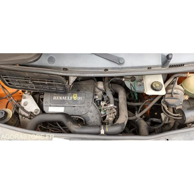 2004 Renault Trafic-45756513