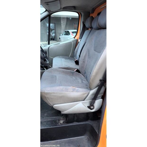 2004 Renault Trafic-45756514