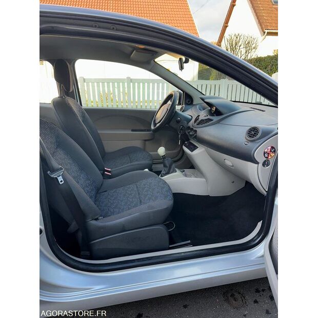 2010 Renault Twingo-45756574