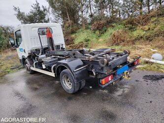 2016-nissan-cabstar-1427521-45756719