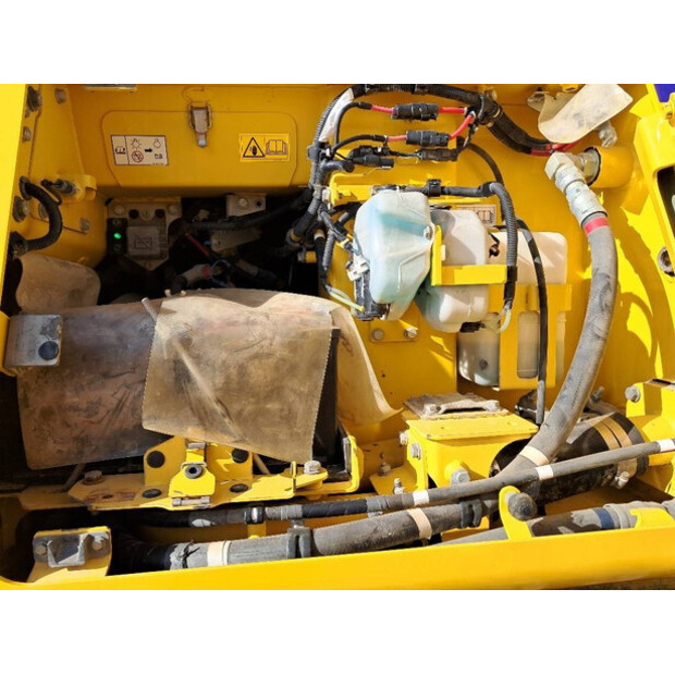 2018 Komatsu D61PXI-24-45757846