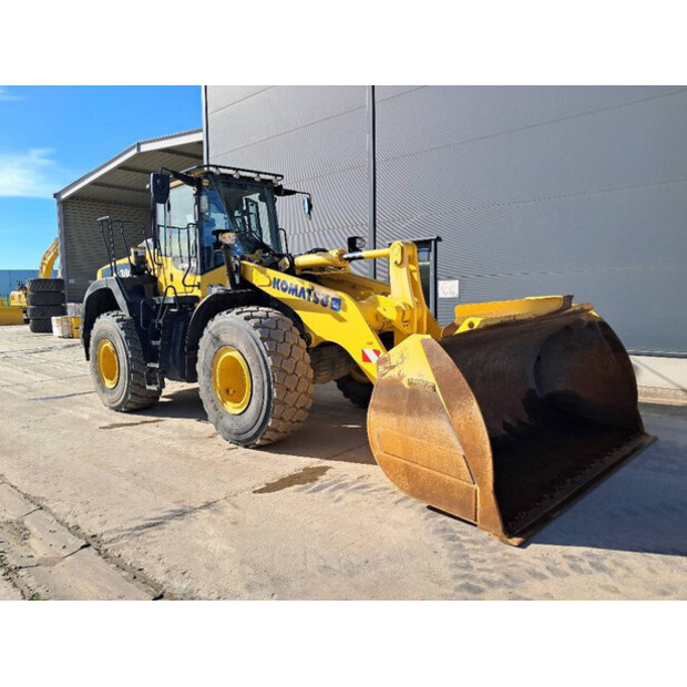 2021 كوماتسو WA380-8E0-45757873