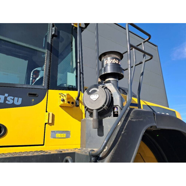 2021 كوماتسو WA380-8E0-45757880