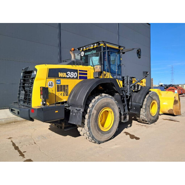 2021 كوماتسو WA380-8E0-45757905