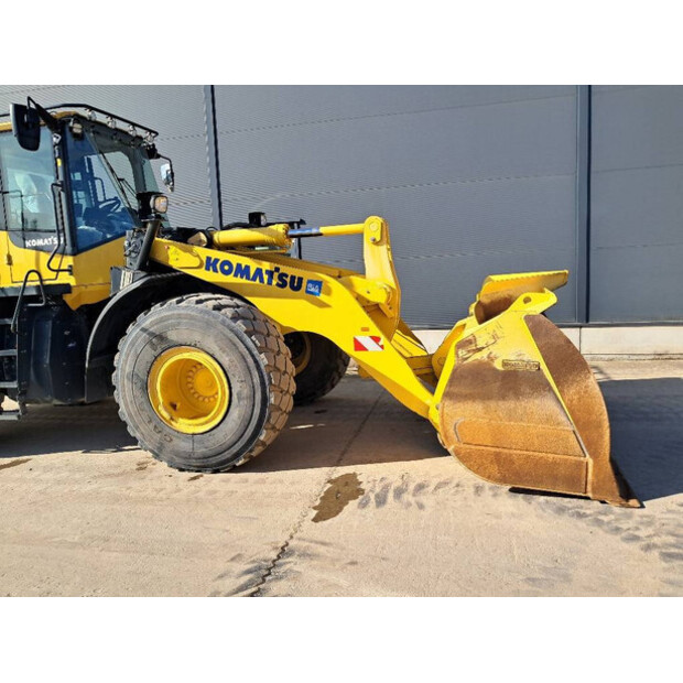 2021 كوماتسو WA380-8E0-45757907