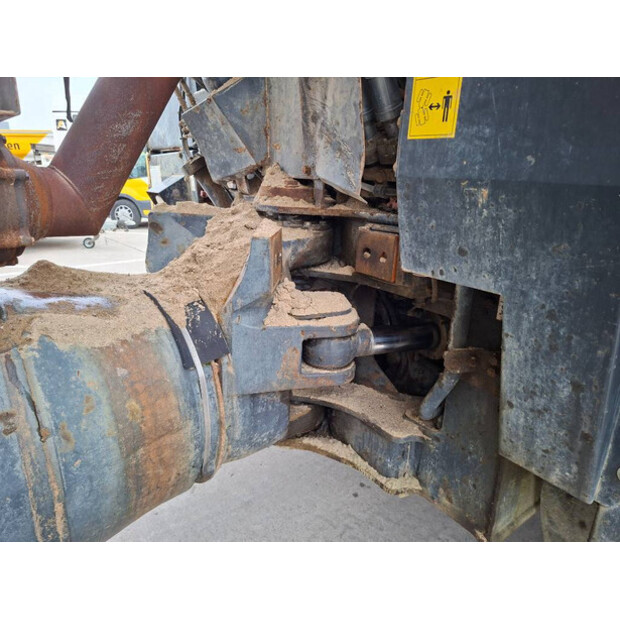 2015 Komatsu HM300-3-45757933