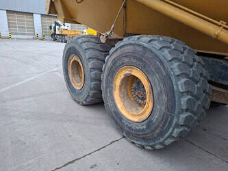 2015-komatsu-hm300-3-1428030-45757934