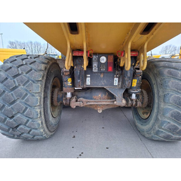 2015 Komatsu HM300-3-45757938