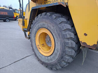 2015-komatsu-hm300-3-1428030-45757941