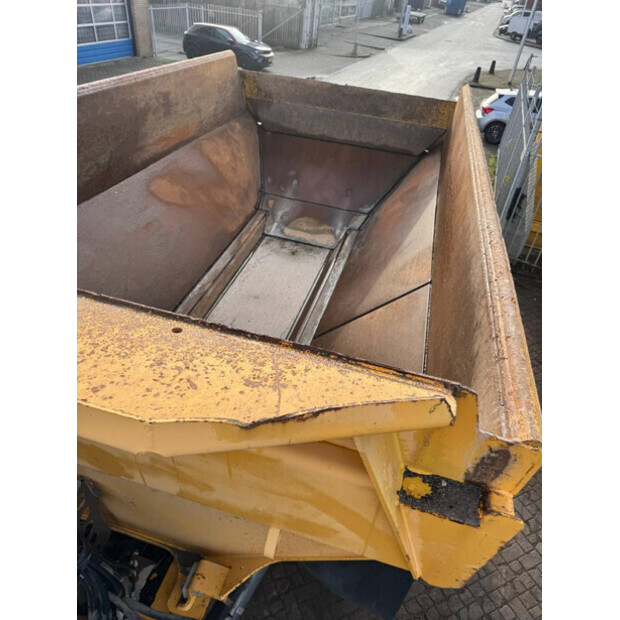 2012 فولفو A30F-45758035