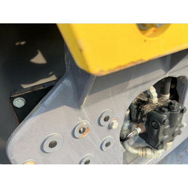 2015 DYNAPAC CC2200-45758125