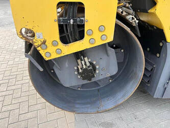 2015-dynapac-cc2200-45758135