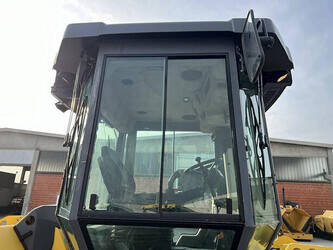 2015-dynapac-cc2200-45758151