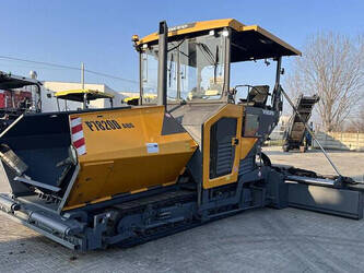 2018-volvo-p-7820d-45758248