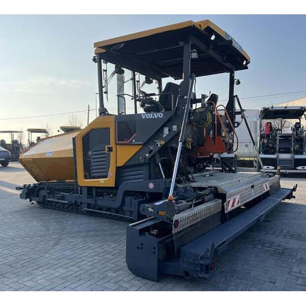 2018 فولفو P 7820D-45758253