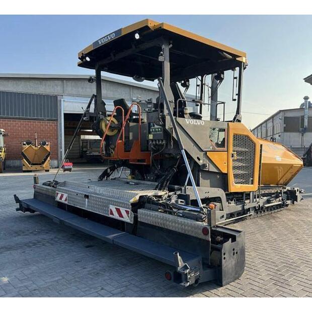 2018 فولفو P 7820D-45758257