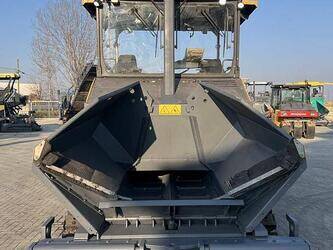 2018-volvo-p-7820d-45758263