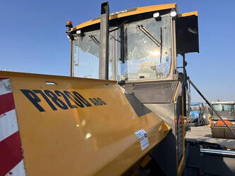 2018-volvo-p-7820d-45758265