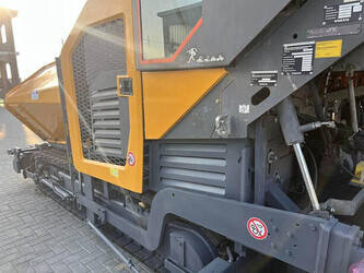 2018-volvo-p-7820d-45758272