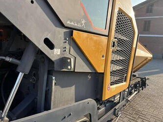 2018-volvo-p-7820d-45758277