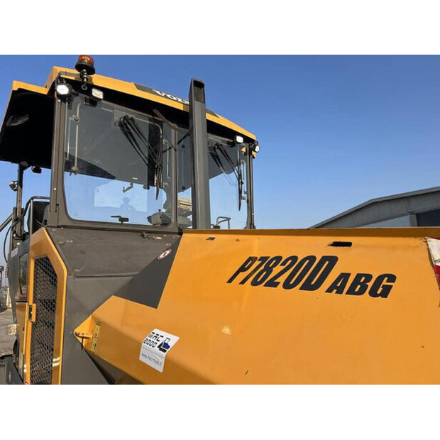 2018 فولفو P 7820D-45758281