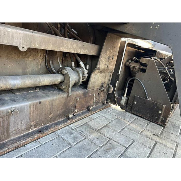 2018 فولفو P 7820D-45758295