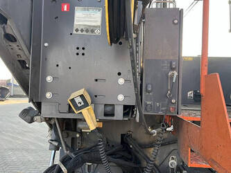 2018-volvo-p-7820d-45758311