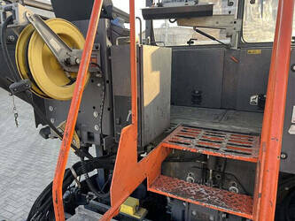 2018-volvo-p-7820d-45758316