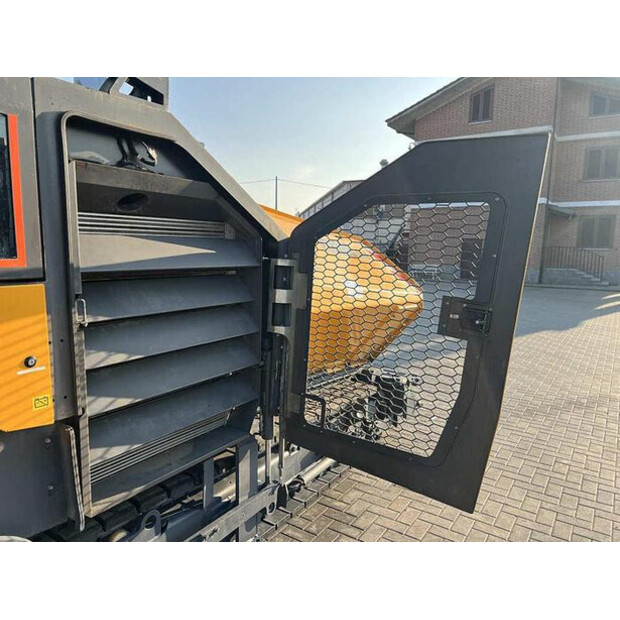 2018 فولفو P 7820D-45758338