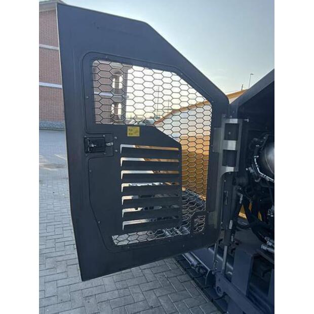 2018 فولفو P 7820D-45758345