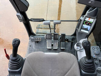 2019-hitachi-zx250lcn-6-45758376