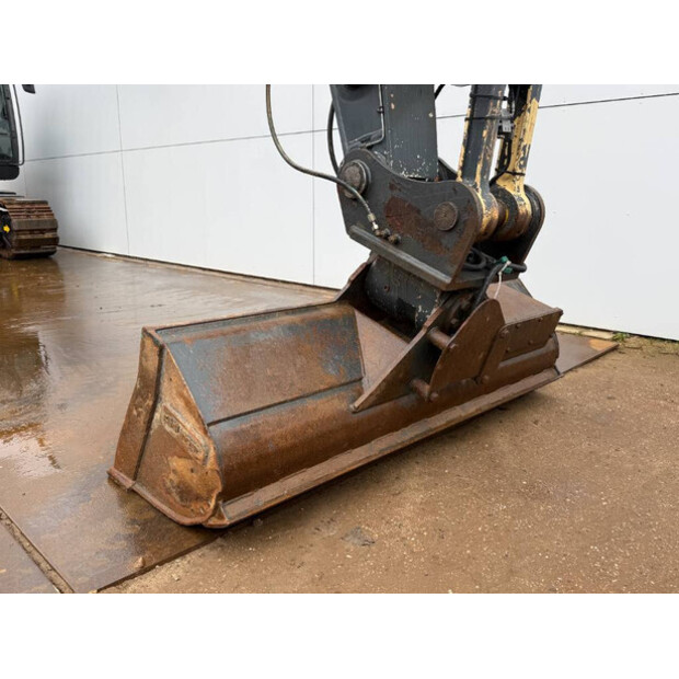 2019 Hitachi ZX250LCN-6-45758392